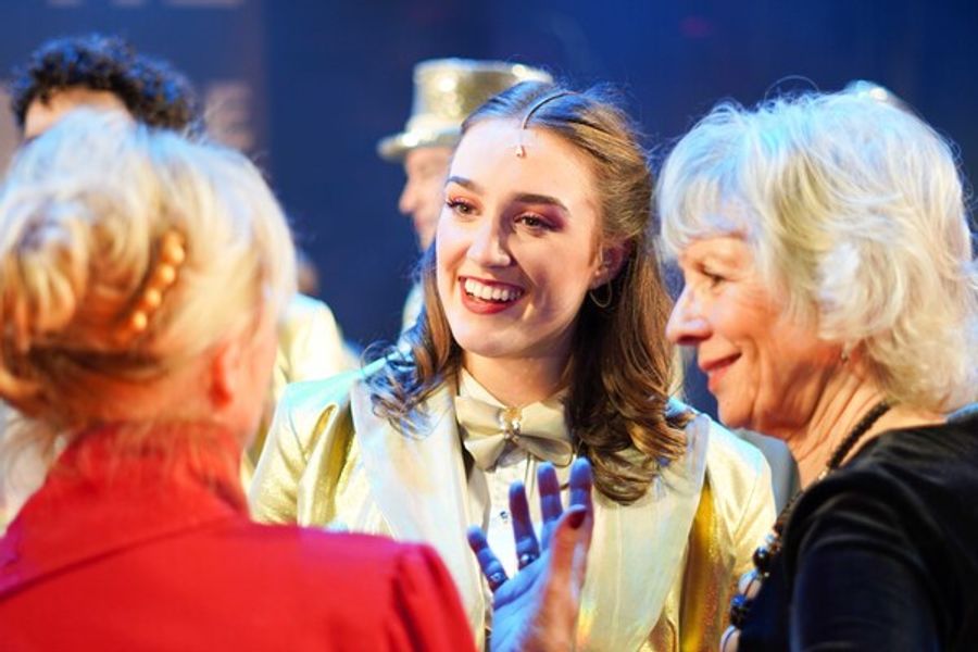 Photos: Original British Cast Surprises Students at Their Performance of A CHORUS LINE  Image