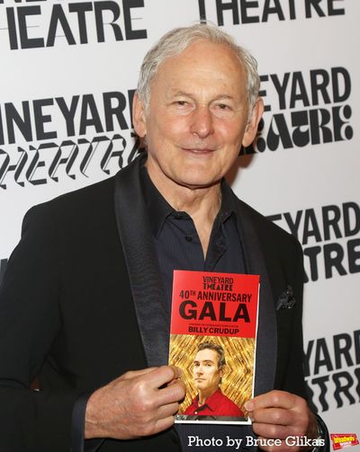 Victor Garber Photo