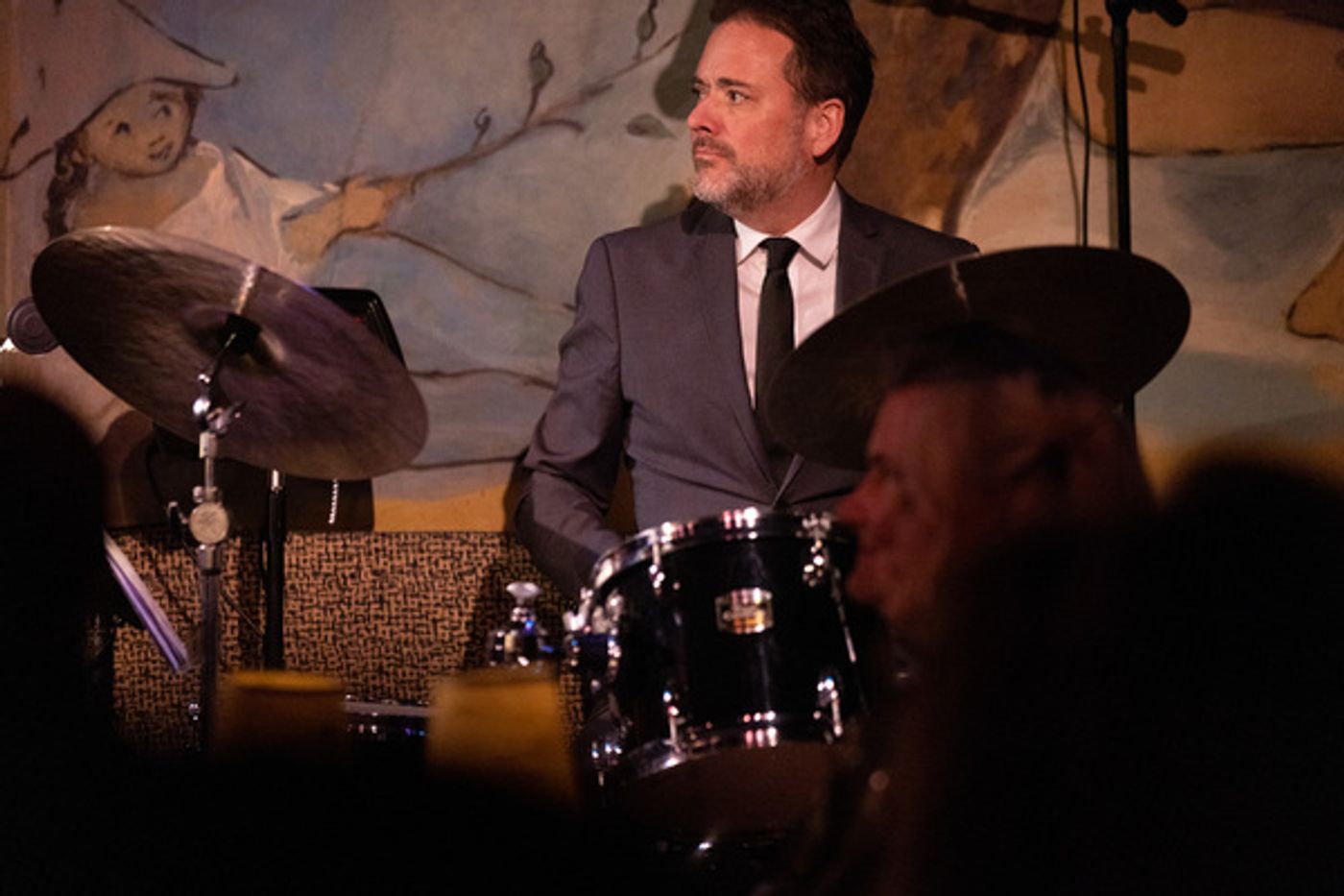 Review: Isaac Mizrahi Confidently Conquers Café Carlyle Once More In THE MARVELOUS MR. MIZRAHI Review: Isaac Mizrahi Confidently Conquers Café Carlyle Once More In THE MARVELOUS MR. MIZRAHI Image