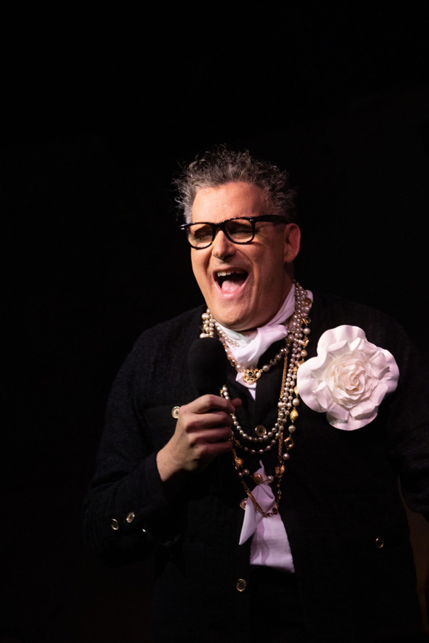 Review: Isaac Mizrahi Confidently Conquers Café Carlyle Once More In THE MARVELOUS MR. MIZRAHI Review: Isaac Mizrahi Confidently Conquers Café Carlyle Once More In THE MARVELOUS MR. MIZRAHI Image