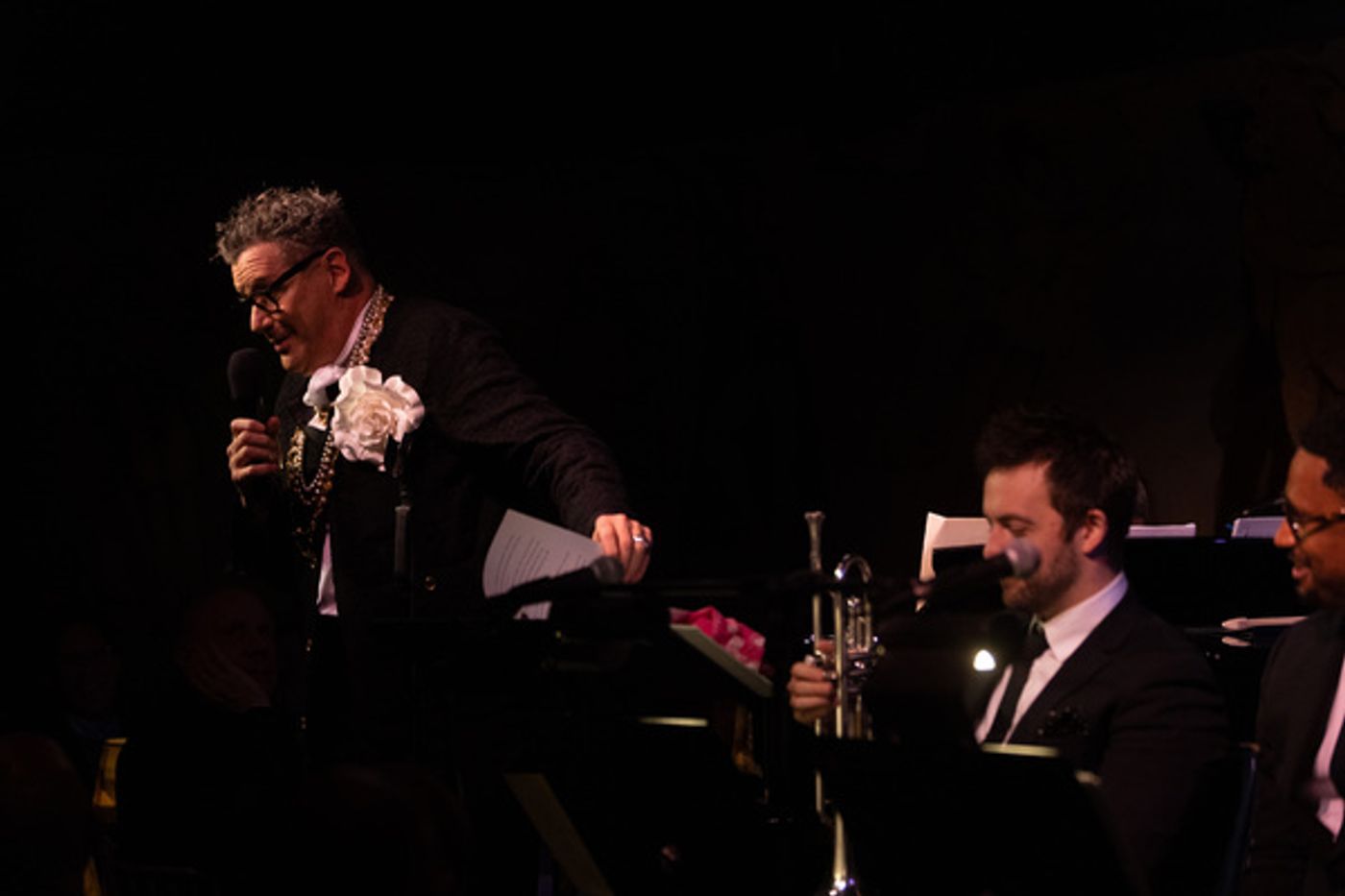 Review: Isaac Mizrahi Confidently Conquers Café Carlyle Once More In THE MARVELOUS MR. MIZRAHI Review: Isaac Mizrahi Confidently Conquers Café Carlyle Once More In THE MARVELOUS MR. MIZRAHI Image