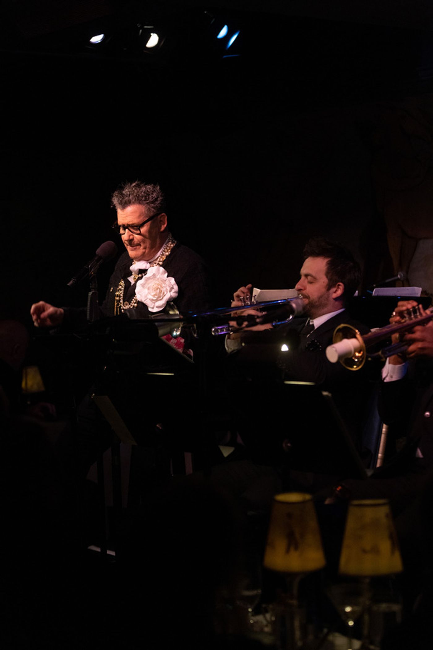 Review: Isaac Mizrahi Confidently Conquers Café Carlyle Once More In THE MARVELOUS MR. MIZRAHI Review: Isaac Mizrahi Confidently Conquers Café Carlyle Once More In THE MARVELOUS MR. MIZRAHI Image