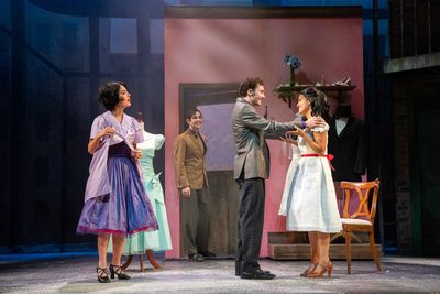 Rosie García as Anita, Lucas Rodriguez as Bernardo, Dan Teixeira as Chino and Sabina Photo