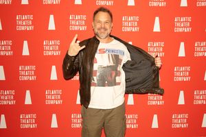 Norbert Leo Butz (Jacob)
@ BroadwayWorld Norbert Leo Butz (Jacob)
Photo