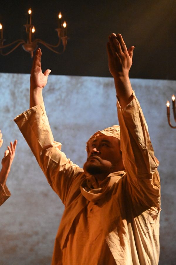 Photos: First Look At THE TRAVELERS At The Magic Theatre — photo 10 of 13