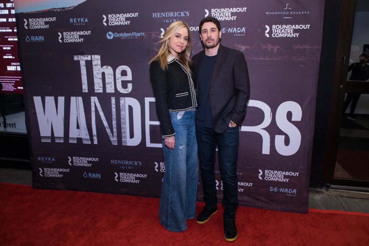 Jenny Mollen and Jason Biggs at 