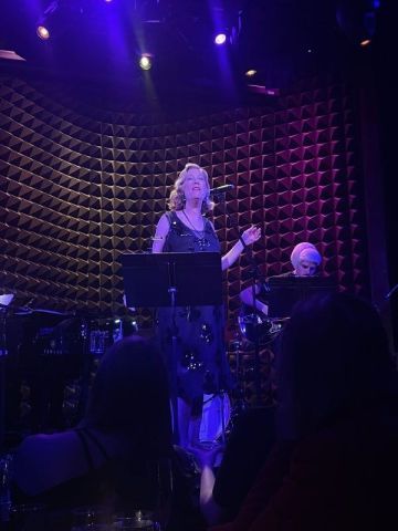Review: JUSTIN VIVIAN BOND DELIVERS A JULIE VALENTINE Is Sweet and Sultry at Joe's Pub  Image