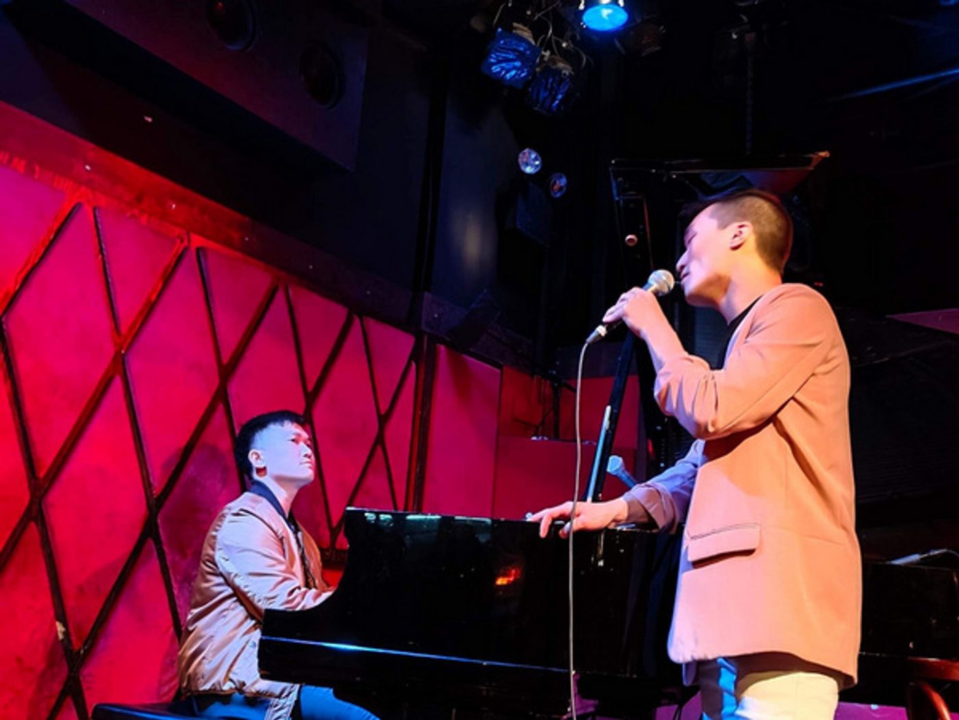 Photos: Inside Matthew Liu's 5th Annual Valentine's Day Fling at Rockwood Music Hall Photos: Inside Matthew Liu's 5th Annual Valentine's Day Fling at Rockwood Music Hall Image