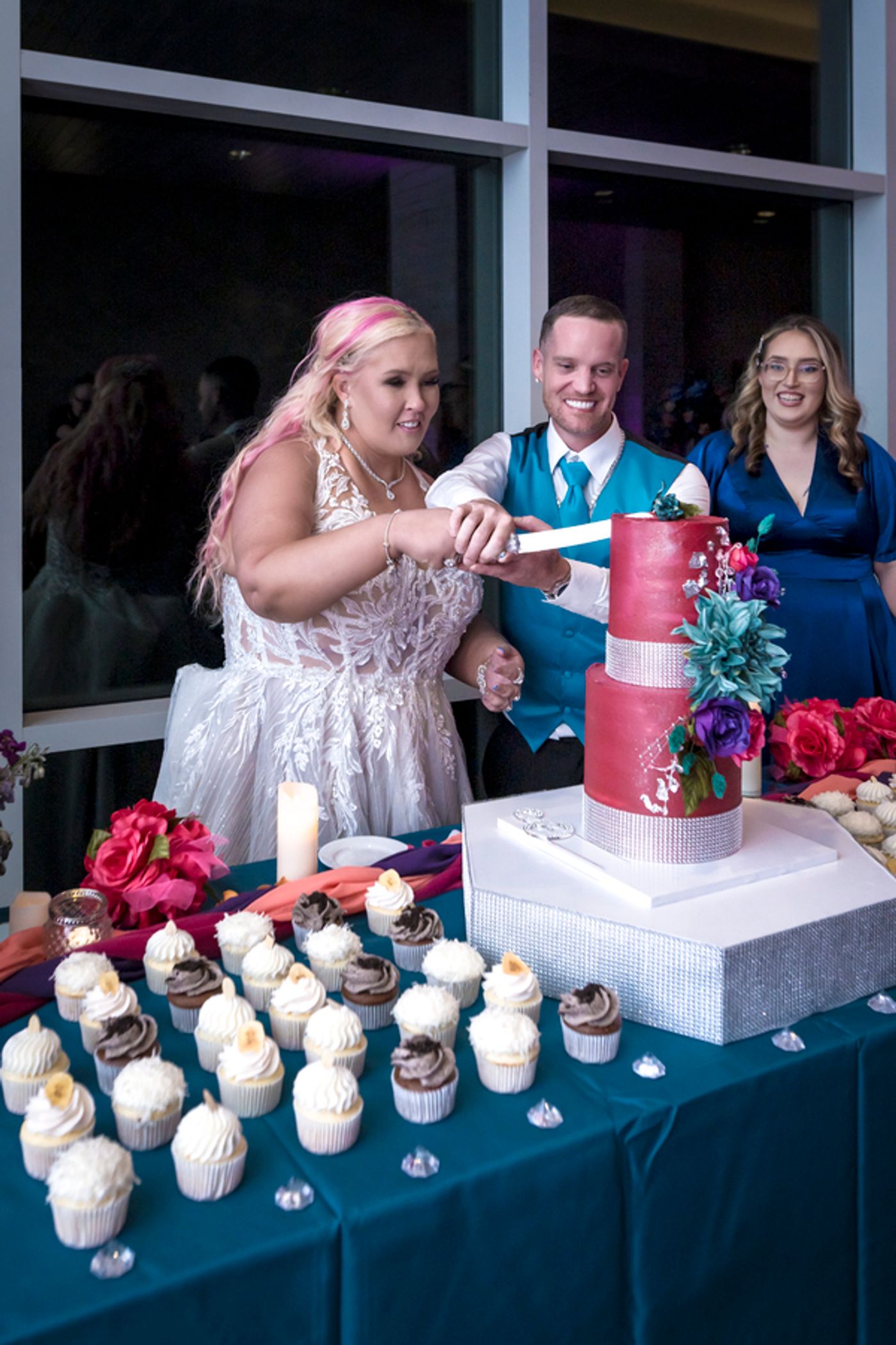 Photos: Mama June Shannon & Justin Stroud Tie the Knot Ahead of MAMA JUNE: FAMILY CRISIS Premiere Photos: Mama June Shannon & Justin Stroud Tie the Knot Ahead of MAMA JUNE: FAMILY CRISIS Premiere Image