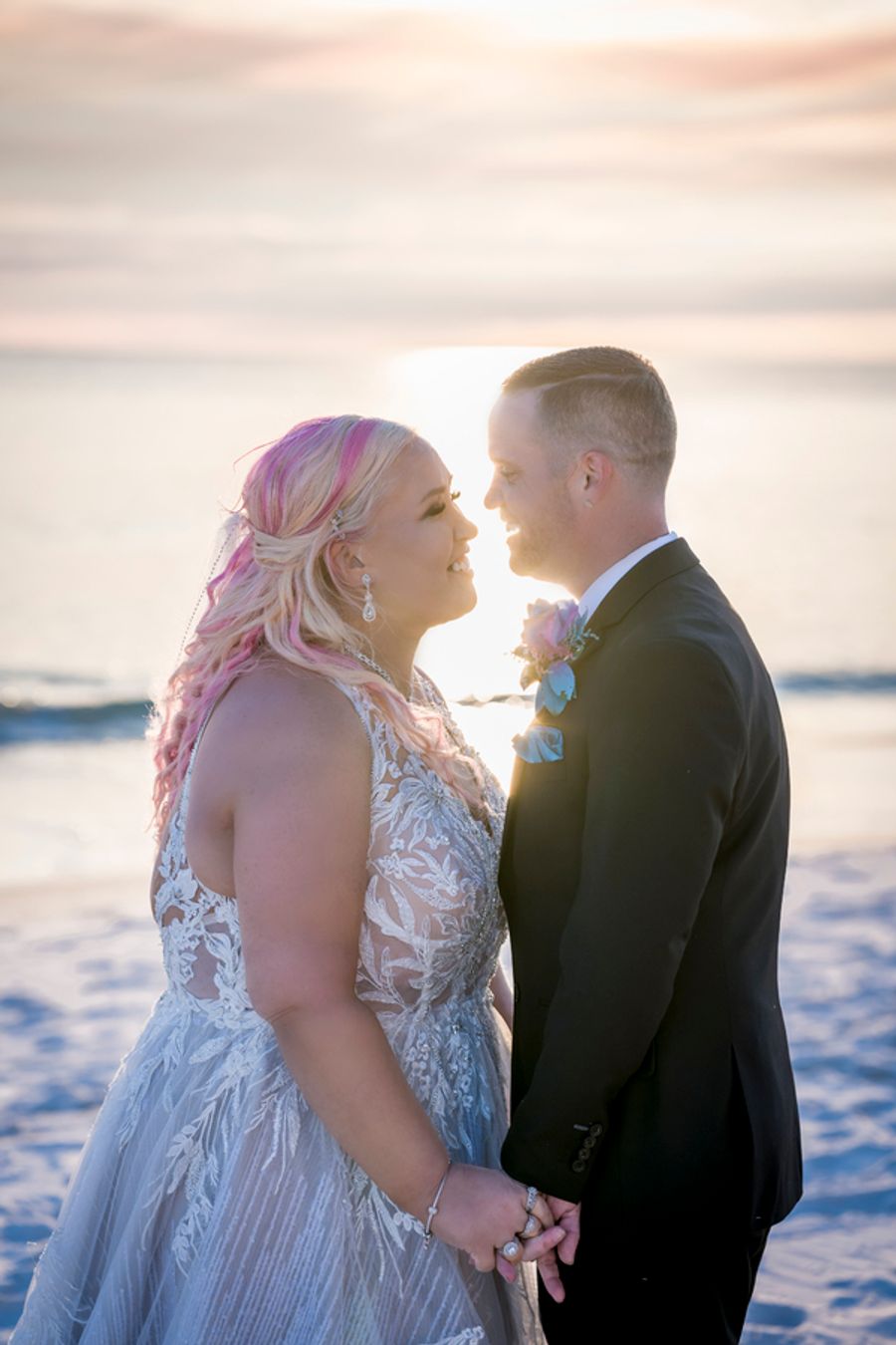 Photos: Mama June Shannon & Justin Stroud Tie the Knot Ahead of MAMA JUNE: FAMILY CRISIS Premiere  Image