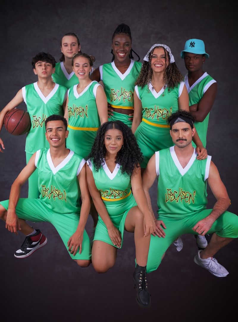 Bringing the Competitive Universe of Cheerleaders to the Stage, BRING IT ON: THE MUSICAL Opens in Brazil  Image