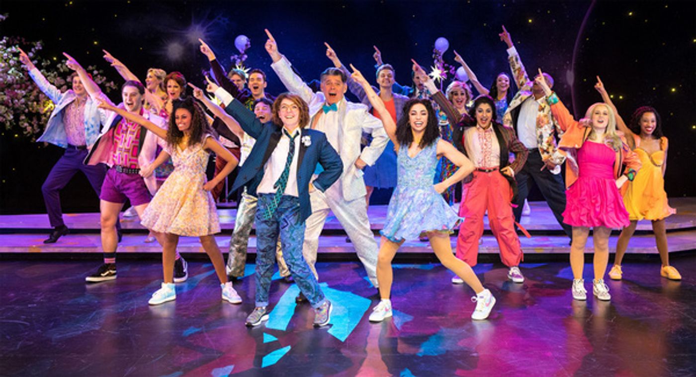 Photos: First Look at THE PROM at Chanhassen Dinner Theatres  Image