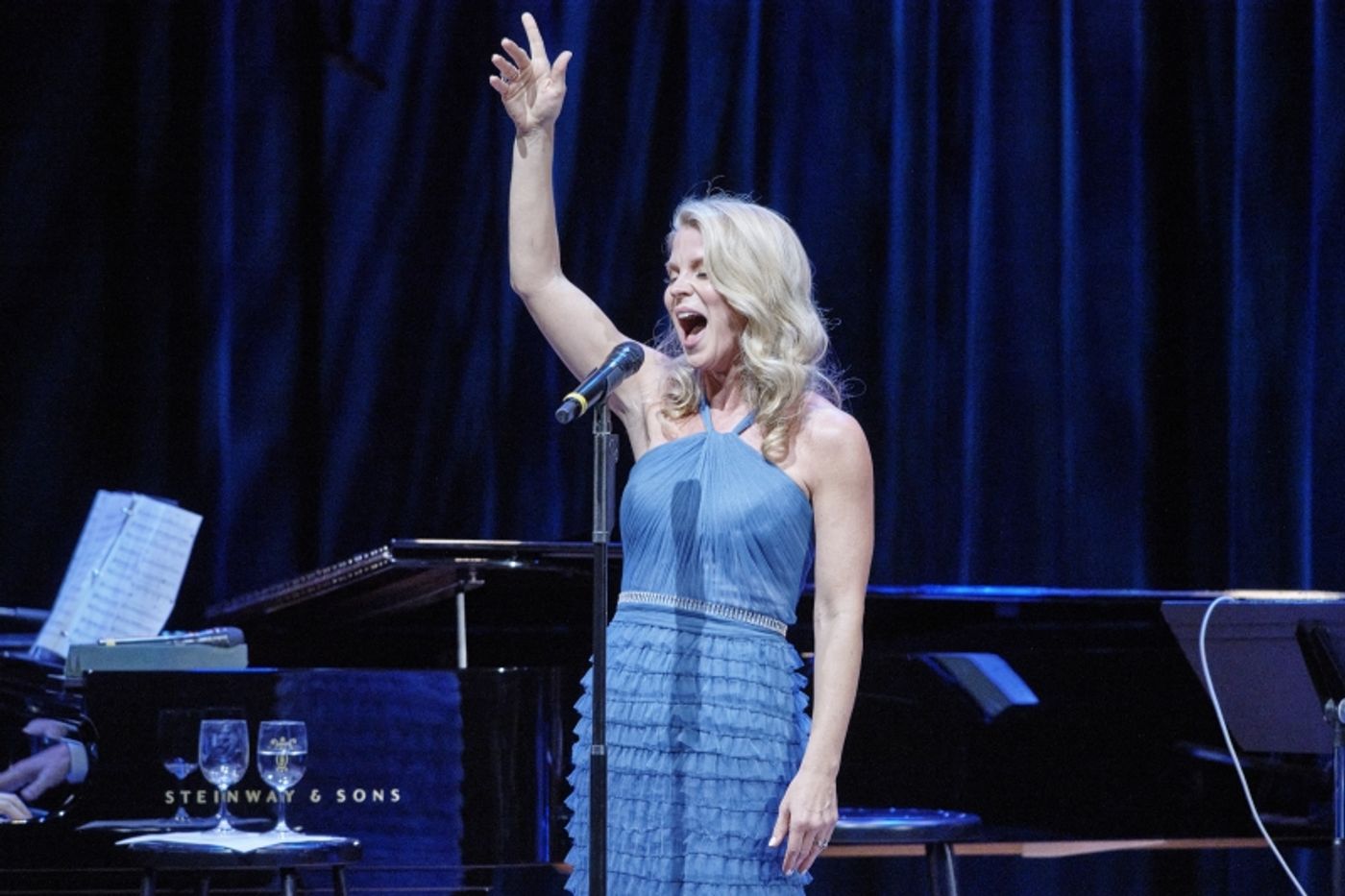 Review: KELLI O'HARA Connects 92NY Audience With Artistry Supreme Review: KELLI O'HARA Connects 92NY Audience With Artistry Supreme Image