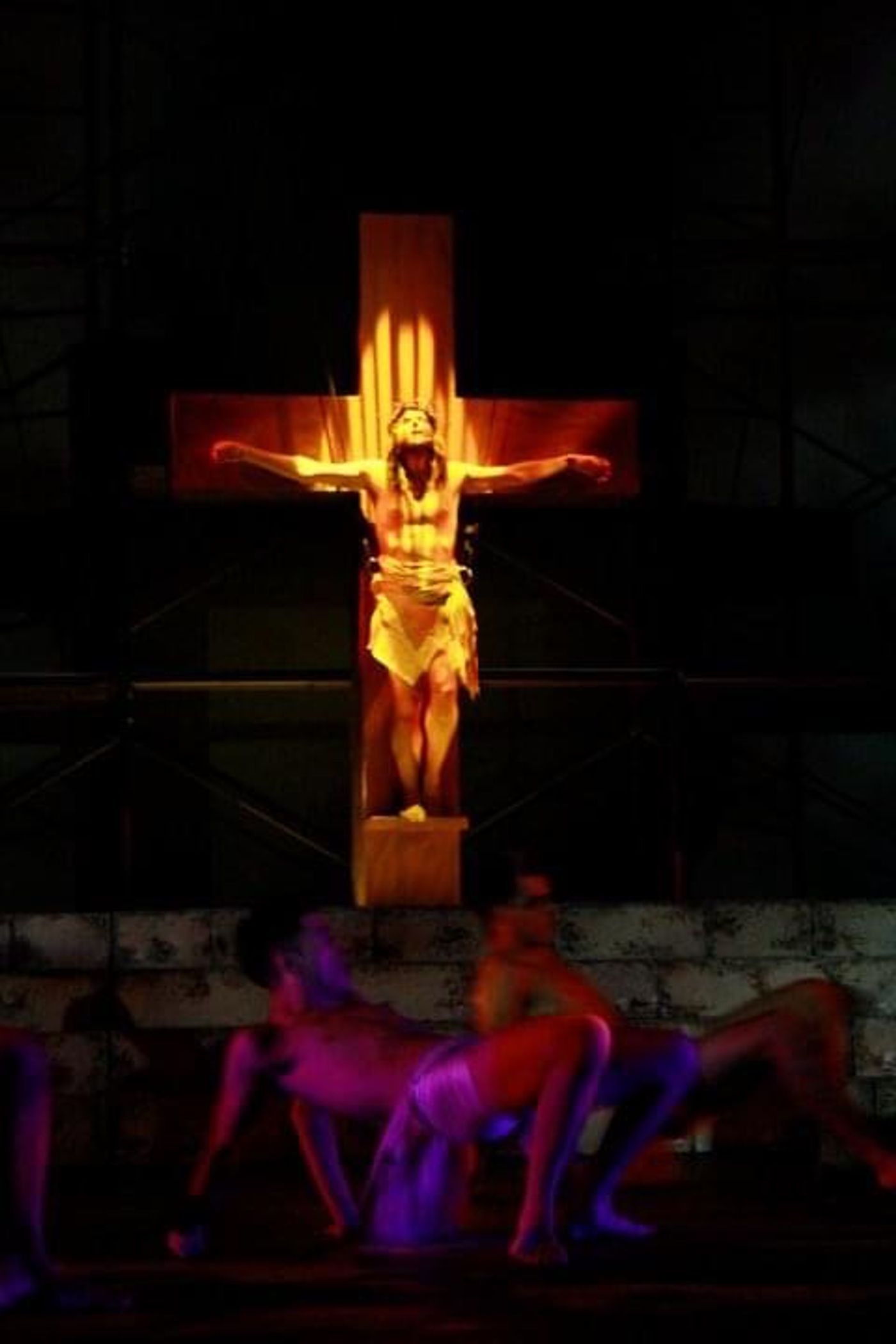 Interview: Mauricio Martínez of 5'11, BASED IN NYC at 54 Below  Image