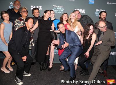 The Cast & Company of "The Sign in Sidney Brustein's Window" including Oscar Isaac, R Photo