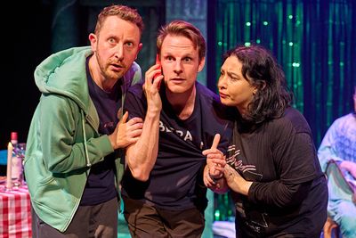Michael Dylan, Dave Hearn, Amy Revelle  Photo