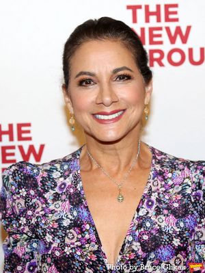 Saundra Santiago Photo