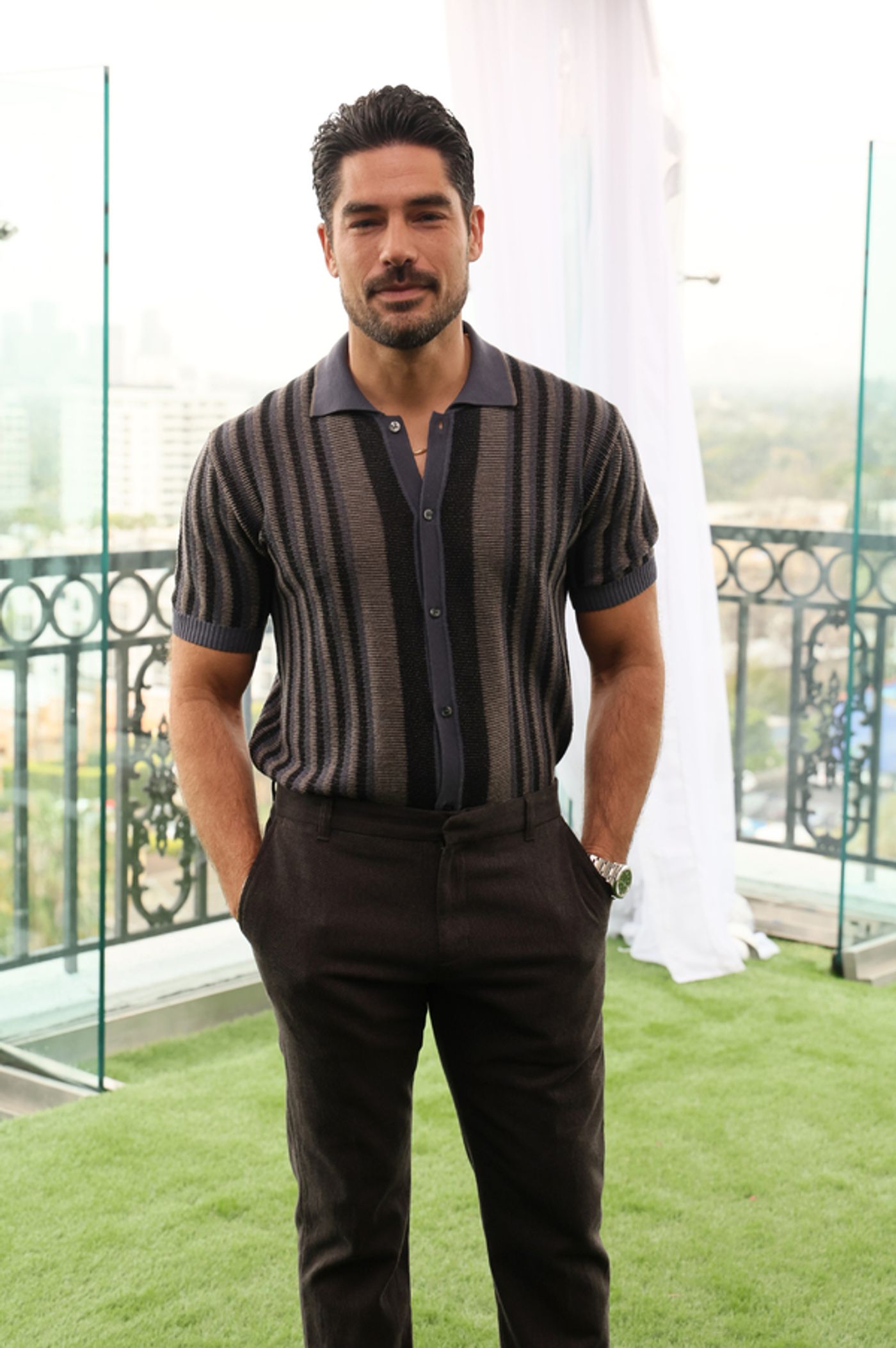 Photos: Rachel Zegler, Zachary Levi & More Pose For SHAZAM! FURY OF THE GODS Photos: Rachel Zegler, Zachary Levi & More Pose For SHAZAM! FURY OF THE GODS Image