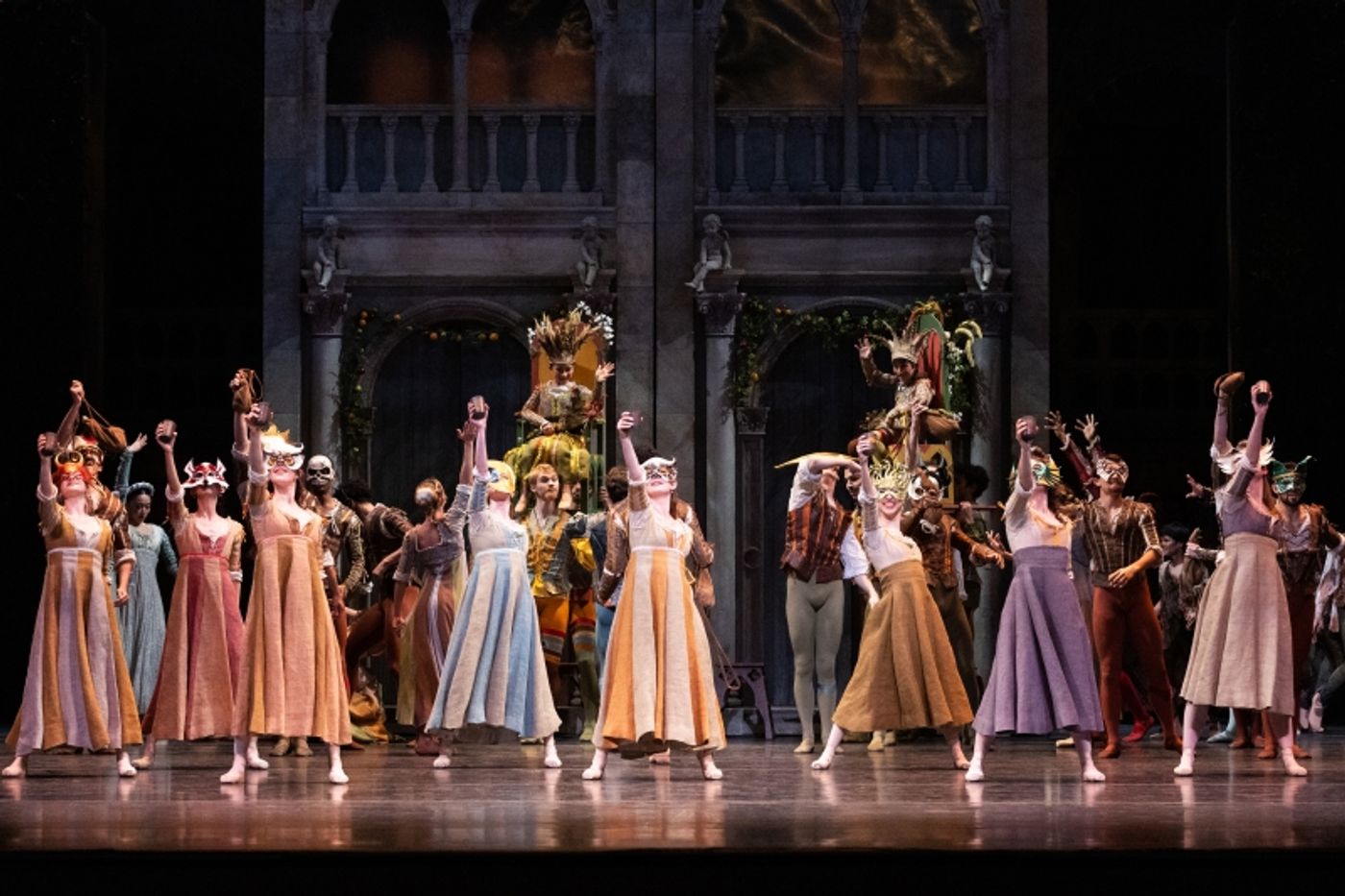Review: ROMEO AND JULIET STUNS AUDIENCES WITH ITS CLASSIC STORY AND BEAUTIFUL DESIGN at Houston Ballet  Image