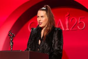 Natasha Newman-Thomas - Excellence in Short Form Design - Yeah Yeah Yeahs "Spitting o Photo