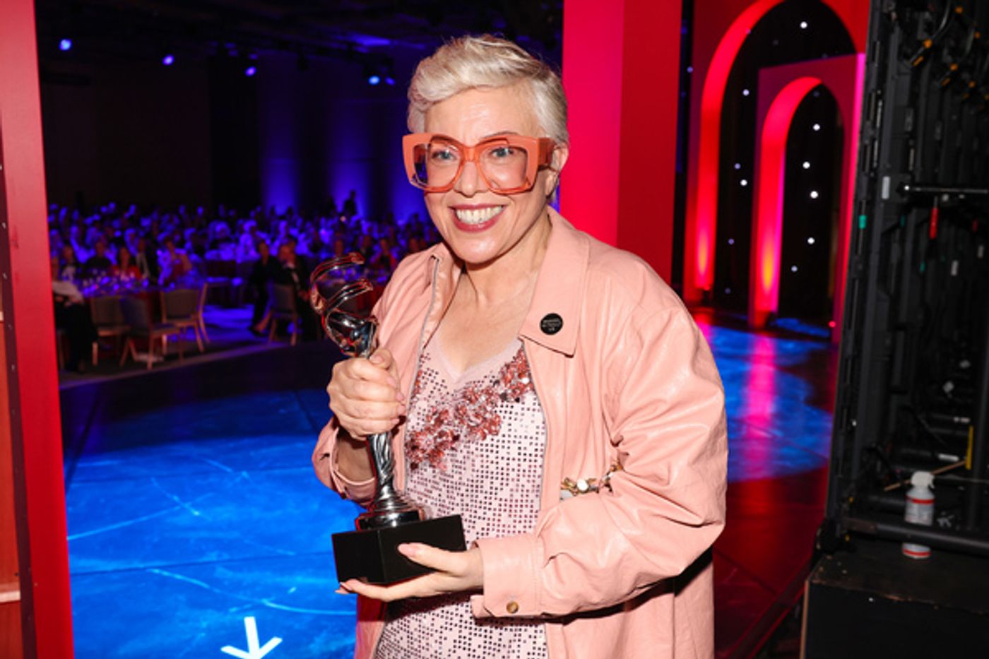 Photos: Bette Midler Honored at the 25th Costume Designers Guild Awards  Image