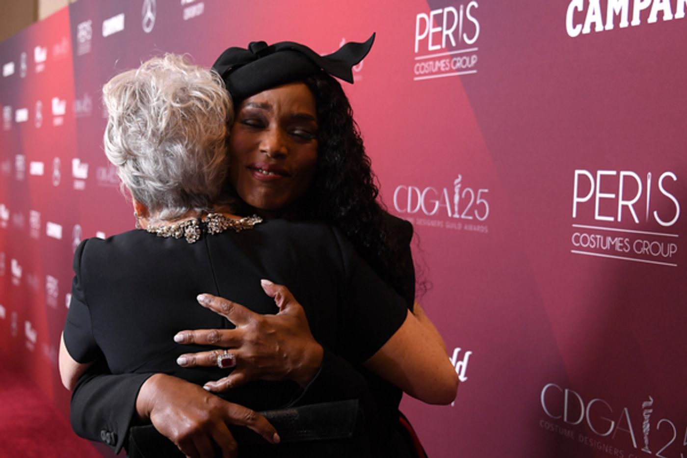 Photos: Bette Midler Honored at the 25th Costume Designers Guild Awards  Image