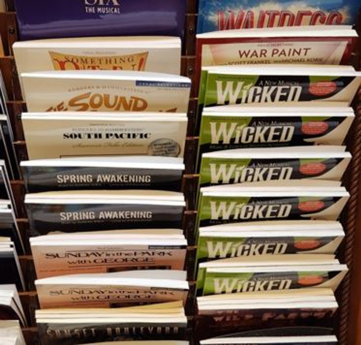 Student Blog: Experiencing the Musicals in Two Different Countries  Image