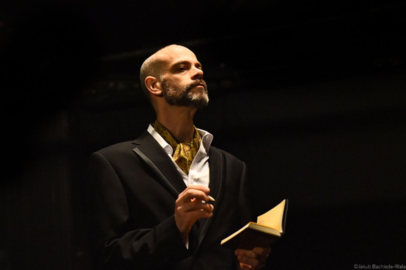 Photos: First Look At The World Premiere Of AN ABSOLUTE FARCE OF A MURDER MYSTERY  Image