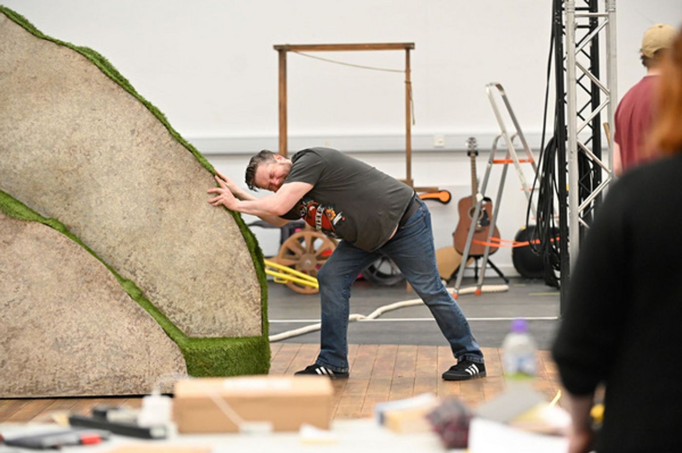 Photos: First Look At National Theatre Of Scotland's KIDNAPPED In Rehearsals  Image
