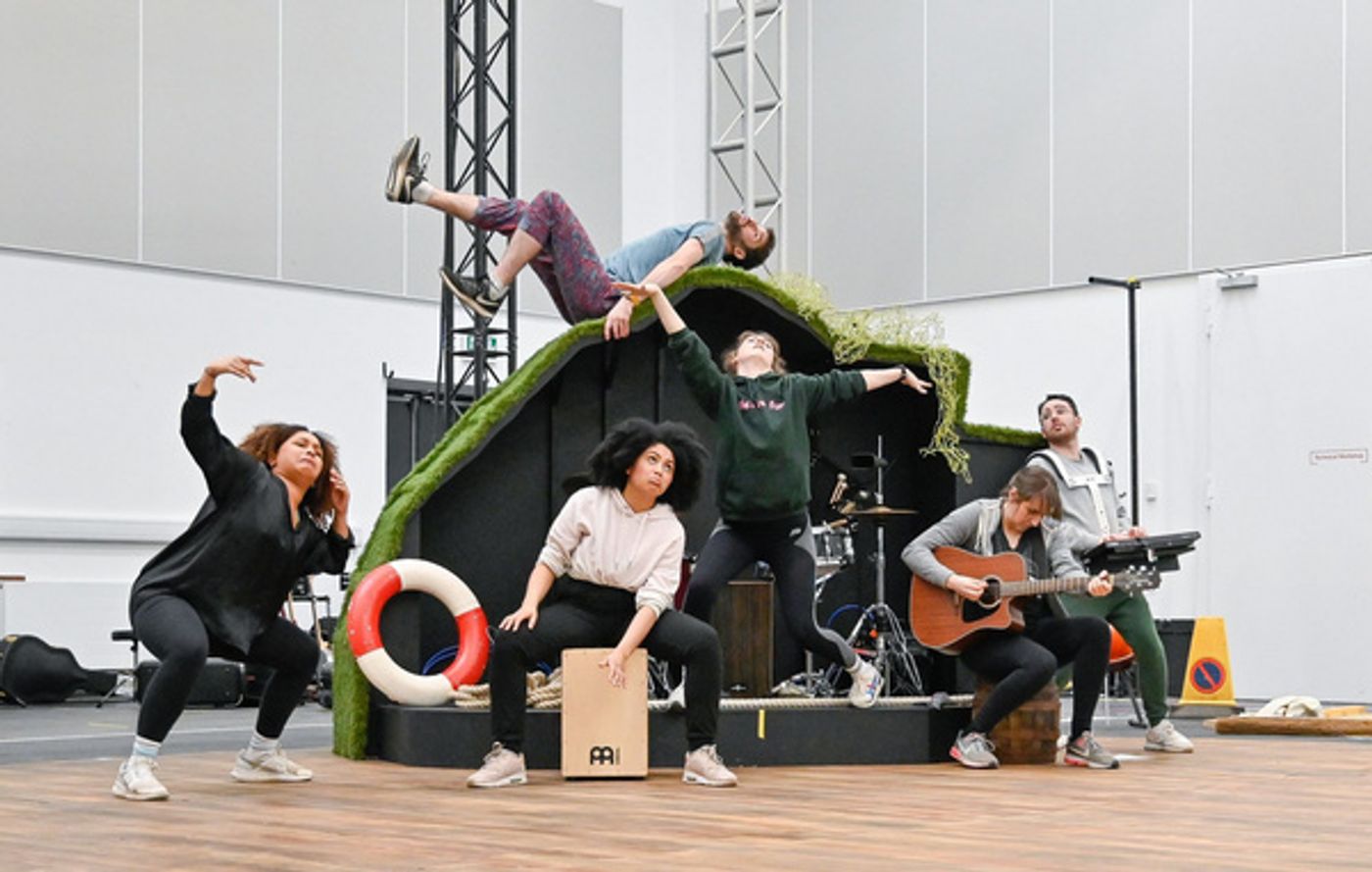 Photos: First Look At National Theatre Of Scotland's KIDNAPPED In Rehearsals  Image