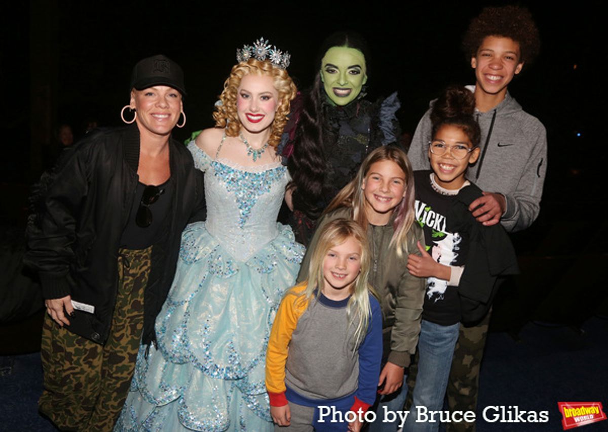 Pink, McKenzie Kurtz as 'Glinda', Talia Suskauer as 'Elphaba', Jameson Hart, Willow Hart and friends at 