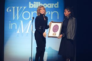 Sylvia Rhone accepts the Executive of the Year Award from Fatima Robinson onstage @ BroadwayWorld Sylvia Rhone accepts the Executive of the Year Award from Fatima Robinson onstage Photo
