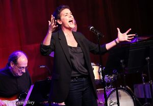 Jenn Colella Photo
