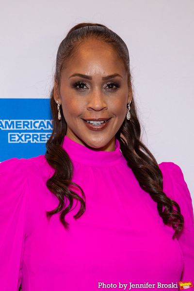 Nikki Crawford Photo