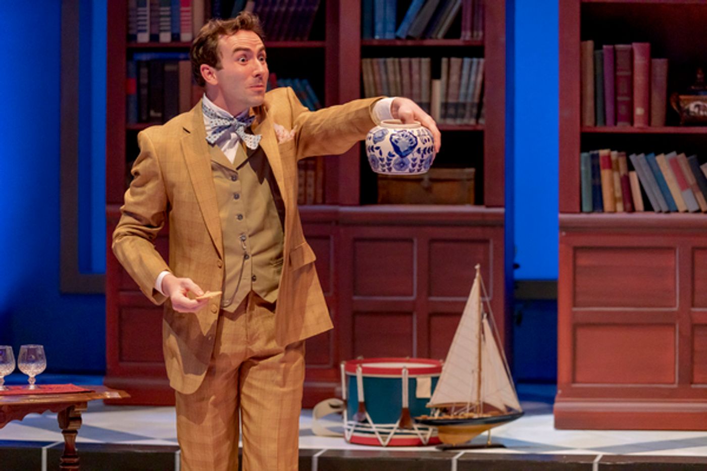 Photos: First Look at THE REWARDS OF BEING FRANK at ART/New York Theatres  Image