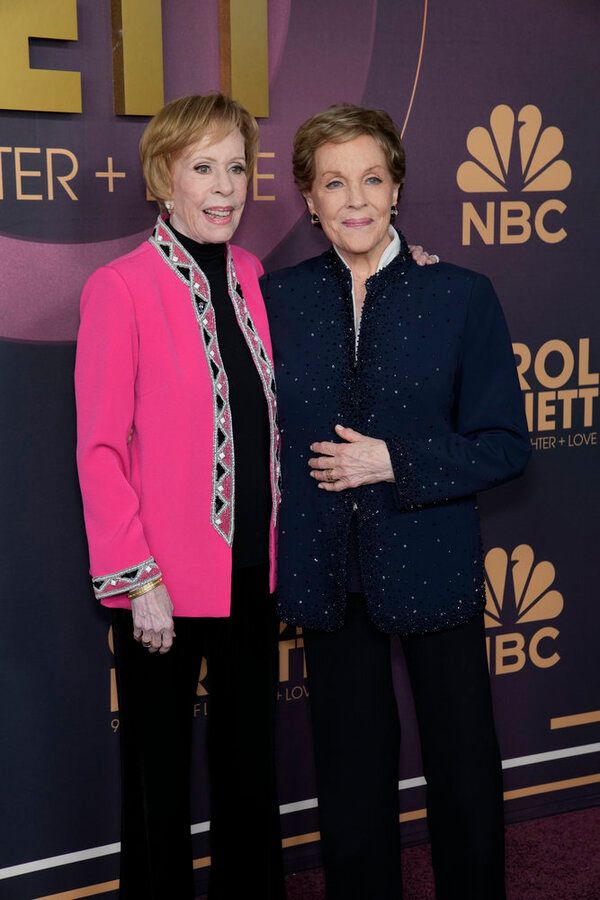 Carol Burnett, Julie Andrews Photo