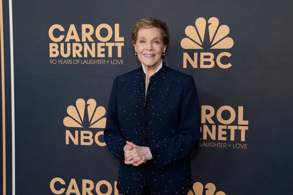 Julie Andrews Photo