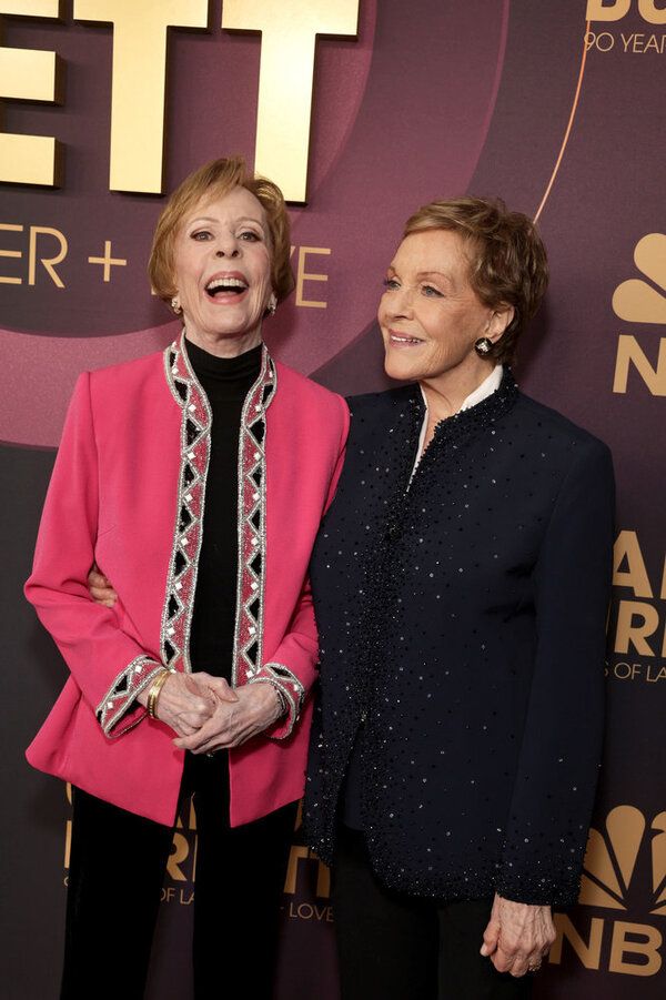 Carol Burnett, Julie Andrews Photo
