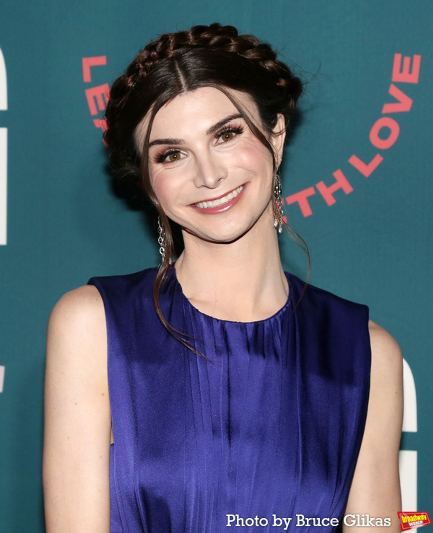 Photos: Dylan Mulvaney, Tom Daley, J. Harrison Ghee, and More Walk the PFLAG 50th Anniversary Gala Red Carpet  Image