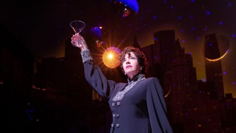 Por las mujeres que actúan Por las mujeres que actúan Image