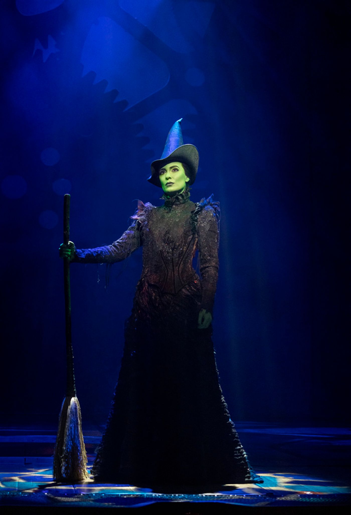 Photos: First Look at Alyssa Fox, Kimber Elayne Sprawl, John Dossett & More in WICKED on Broadway  Image