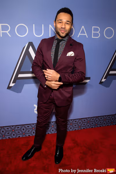 Corbin Bleu Photo