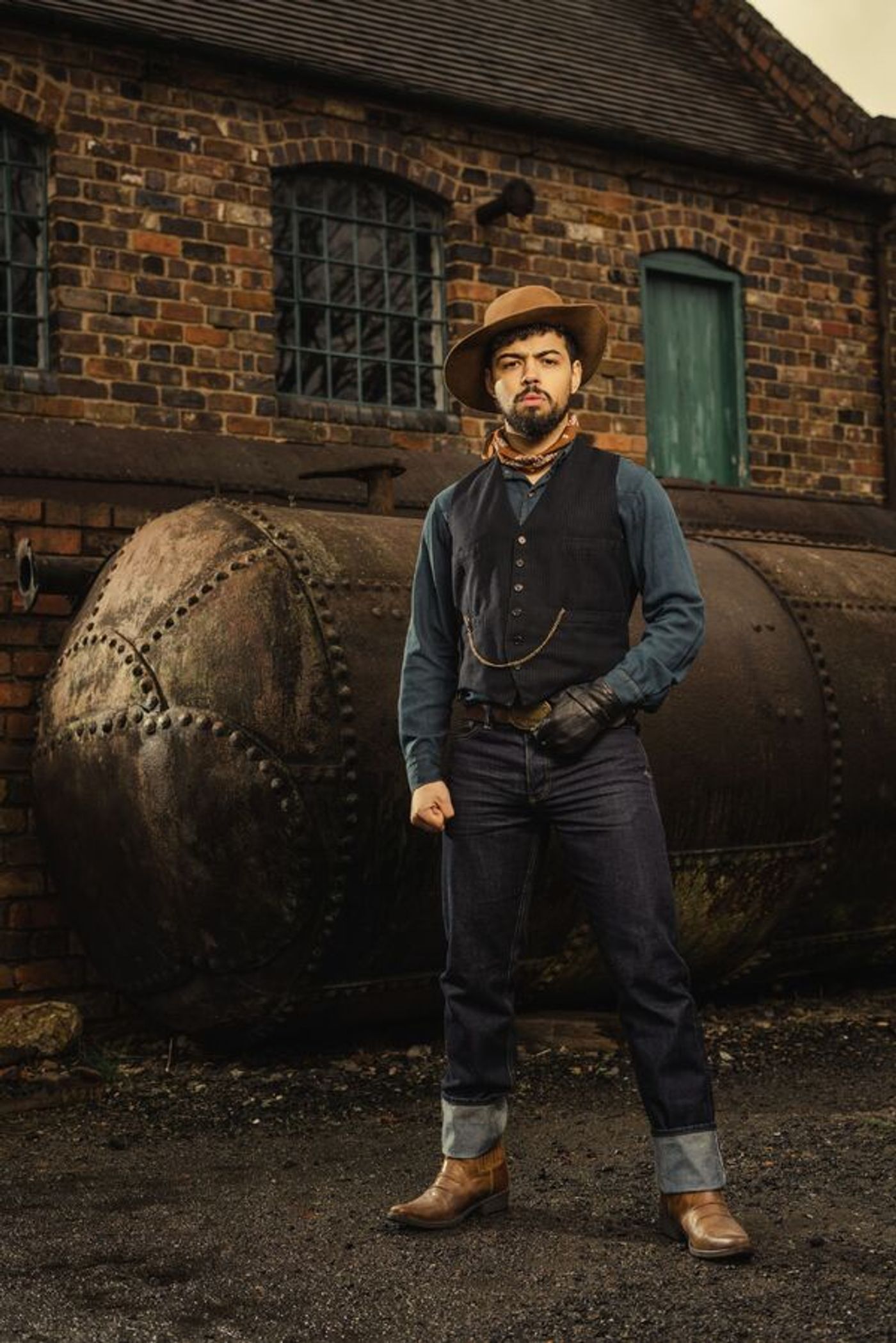 Photos: First Look at the Cast of OF MICE AND MEN at Birmingham Rep  Image