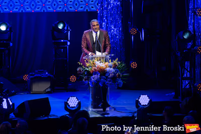 Norm Lewis Photo