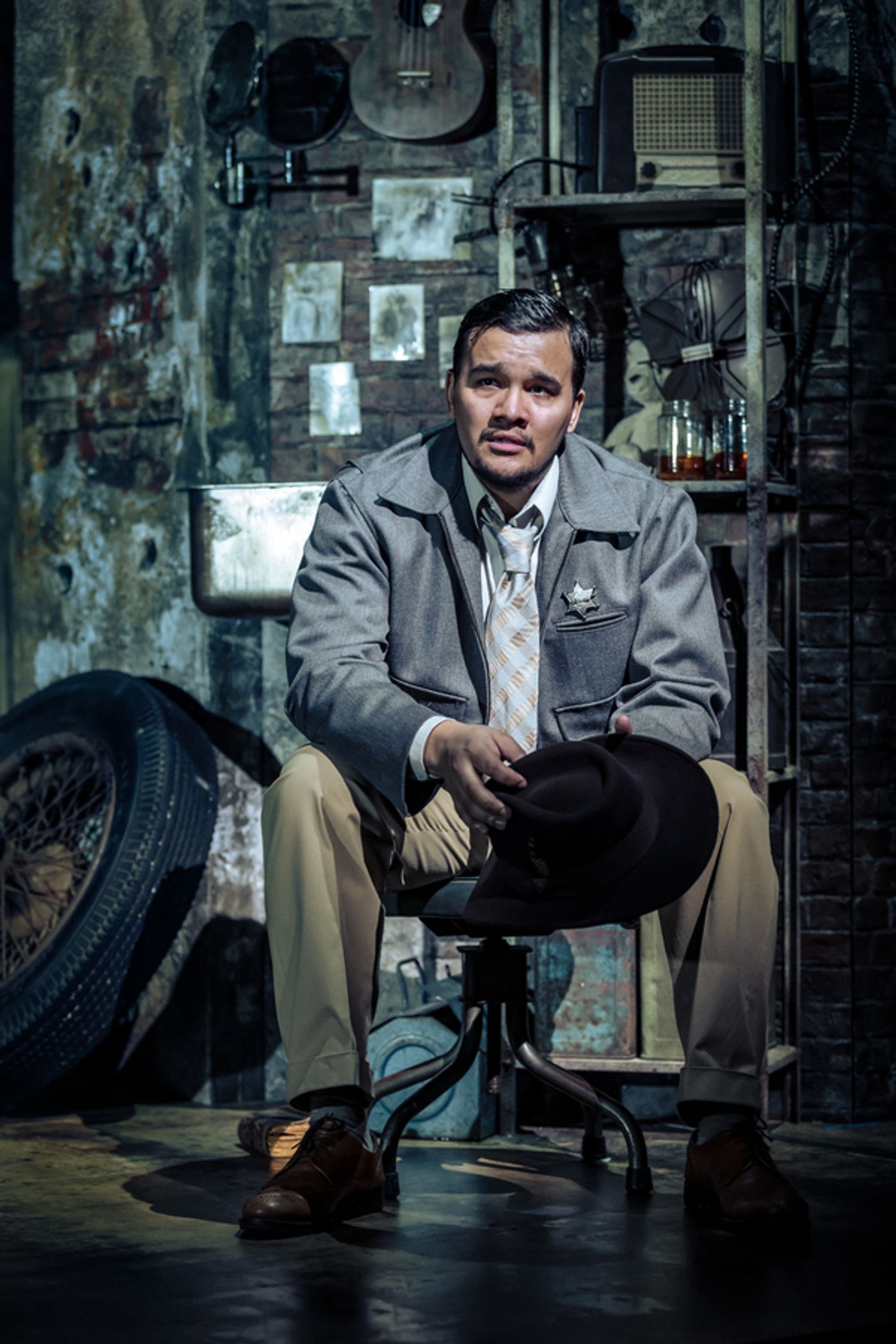 Photos: First Look at New Production Shots of BONNIE & CLYDE at the Garrick Theatre  Image