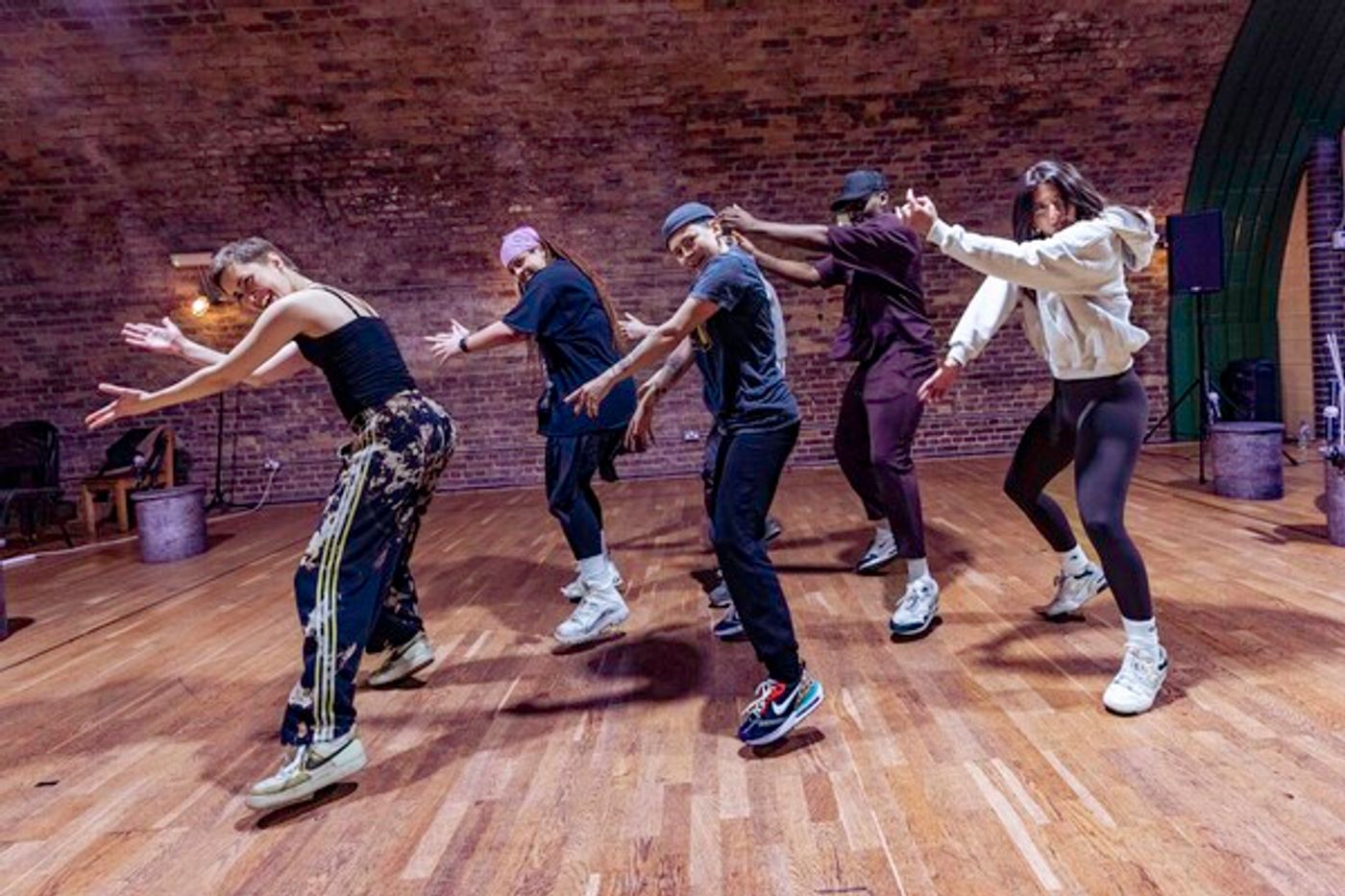 Photos: Inside Rehearsal For the UK Tour of CAKE  Image