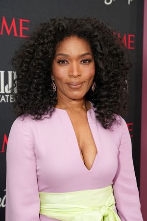 Angela Bassett @ BroadwayWorld Angela Bassett Photo
