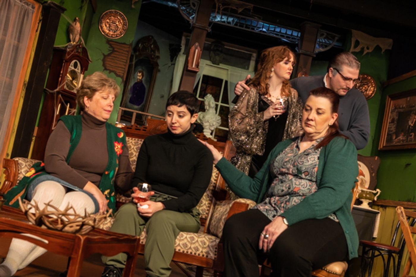 Photos: First look at Little Theatre Off Broadway's MURDER INN  Image