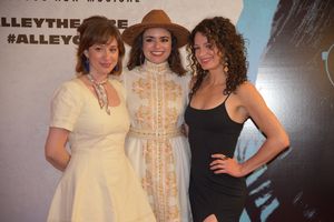 Annie Tippe, Ashley Pérez Flanagan and Jackie Burns @ BroadwayWorld Annie Tippe, Ashley Pérez Flanagan and Jackie Burns Photo
