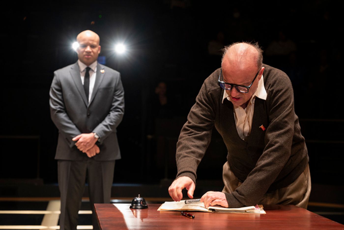 Photos: First Look at DESCRIBE THE NIGHT at Steppenwolf Theatre Company  Image